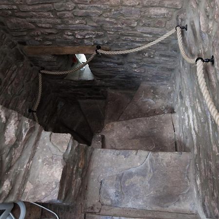 Ty Fferm Hen, Ancient Farmhouse, Coity Bach Talybont-on-Usk 외부 사진