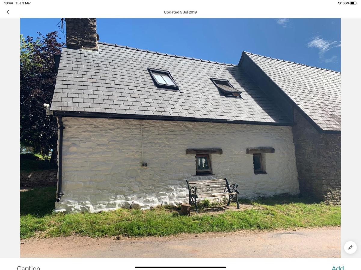 Ty Fferm Hen, Ancient Farmhouse, Coity Bach Talybont-on-Usk 외부 사진