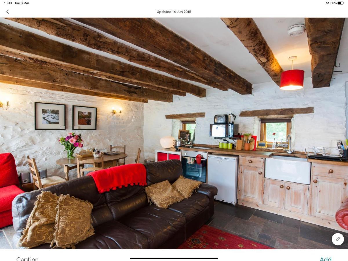 Ty Fferm Hen, Ancient Farmhouse, Coity Bach Talybont-on-Usk 외부 사진