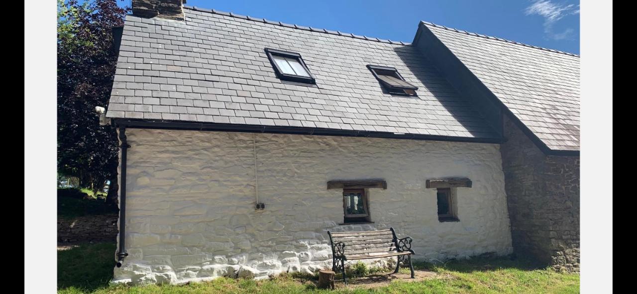 Ty Fferm Hen, Ancient Farmhouse, Coity Bach Talybont-on-Usk 외부 사진